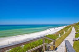 Days of Yesteryear, Beachfront, Direct Gulf Views, Private Balcony & Patio - Image 2