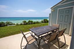 Days of Yesteryear, Beachfront, Direct Gulf Views, Private Balcony & Patio - Image 5