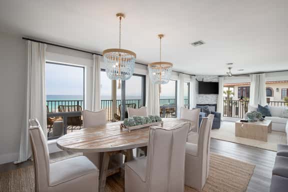 C'est La Vie, Beachfront Condo, Pool - Image 1