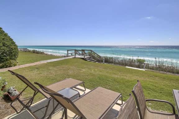 Days of Yesteryear, Beachfront, Direct Gulf Views, Private Balcony & Patio - Image 1