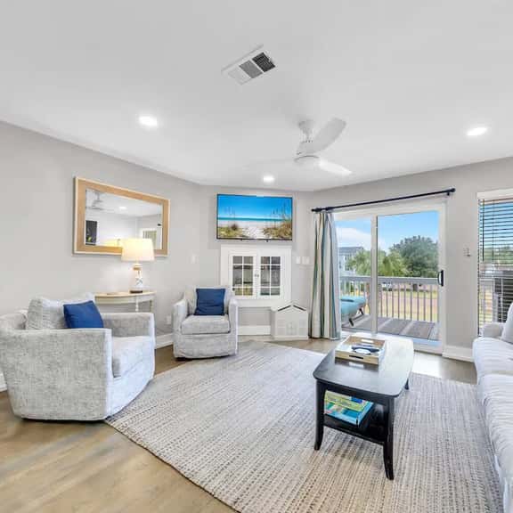 A Sight 2 Sea, Beachy Townhouse, Beach, Pool, Hot Tub - Image 1