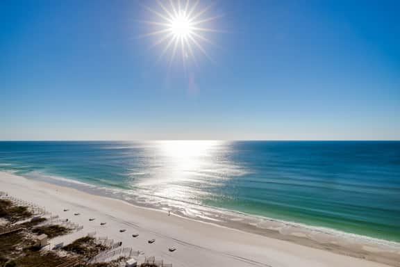 Set Sail Sandestin Condo Beach Pool Tram - Image 3