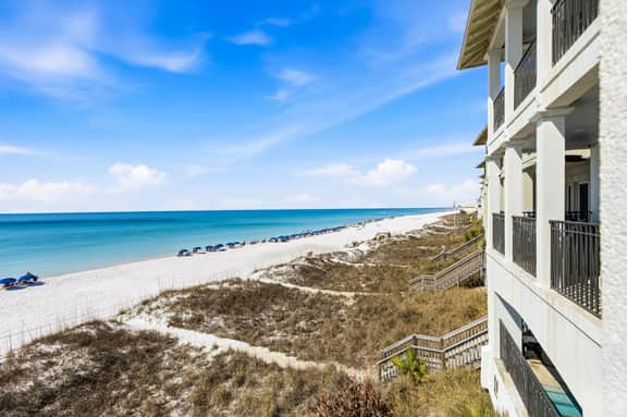 Kamps Baai, Beachfront Home, Golf Cart, 2 Pools - Image 2