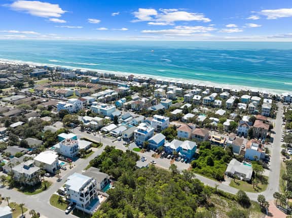 Emerald Sunset, Spacious Home, Private Pool, 2 Golf Carts - Image 5