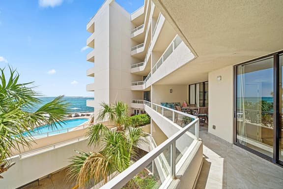 Sunset Dreams, East Pass Towers Condo, Pool, Hot Tub, Sundeck - Image 1