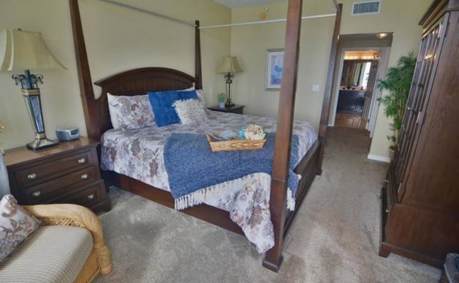 Silver Beach Towers master bedroom before renovation