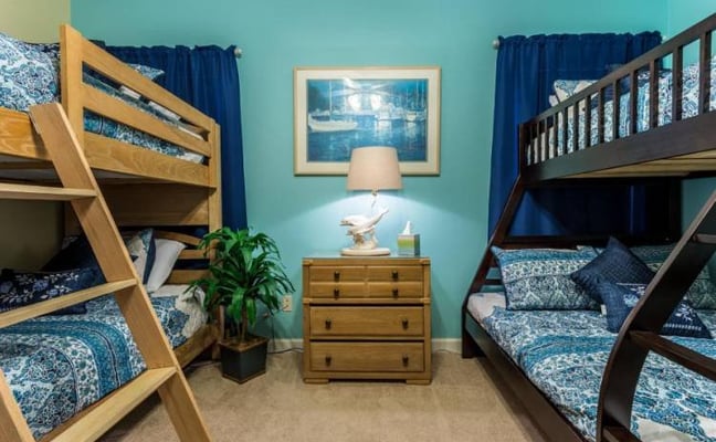 Shipwatch bunkroom before renovation
