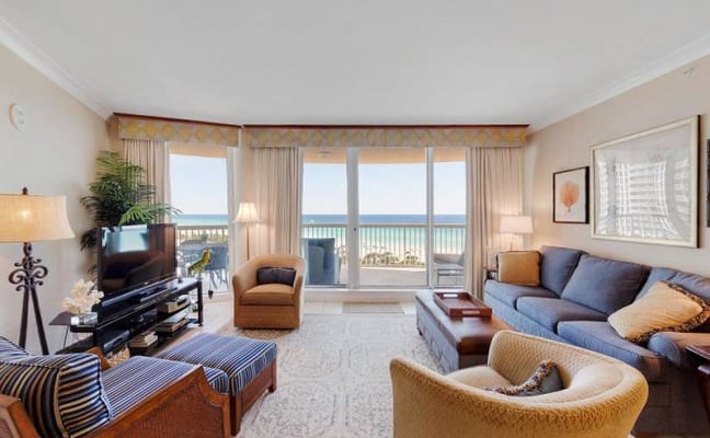 St Maarten living area before renovation